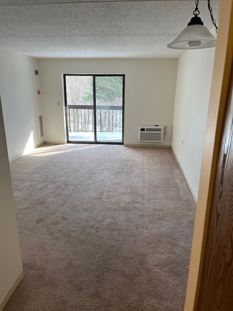 4 Cedar St