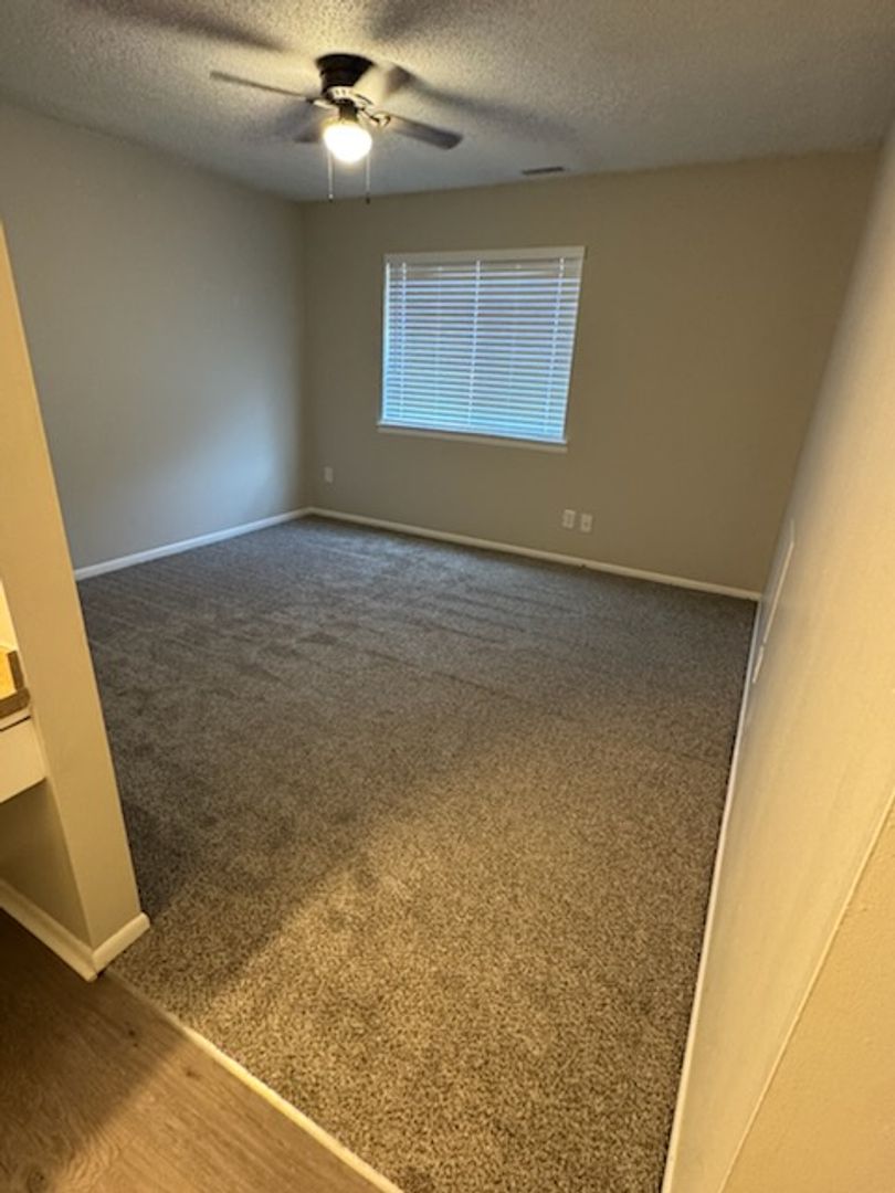 2 beds, 2 baths, 1,092 sqft, $1,175