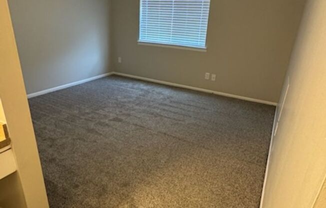 2 beds, 2 baths, 1,092 sqft, $1,175