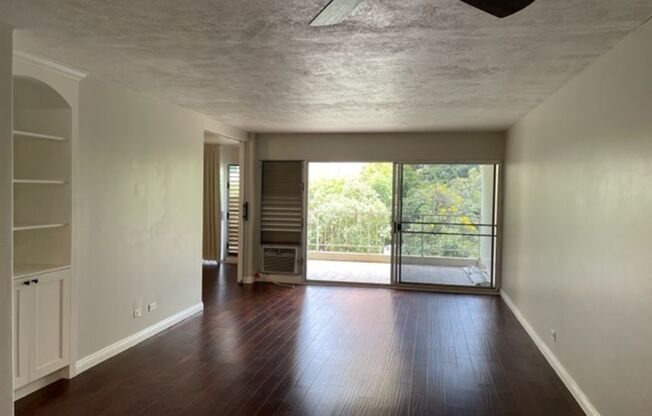 2 beds, 2 baths, $3,400, Unit # 408