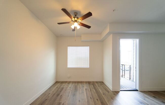 Studio, 1 bath, 432 sqft, $1,199, Unit 2313