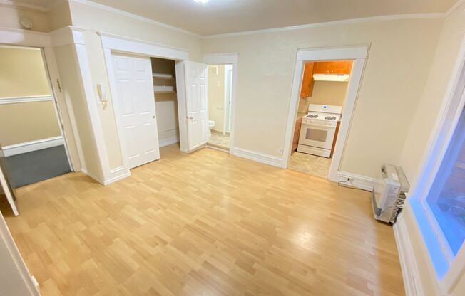 1 bed, 1 bath, 500 sqft, $1,595, Unit 103
