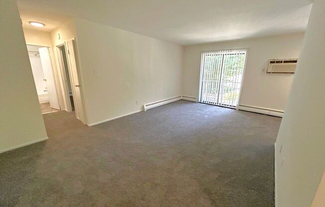 1 bed, 1 bath, 725 sqft, $1,189, Unit E302