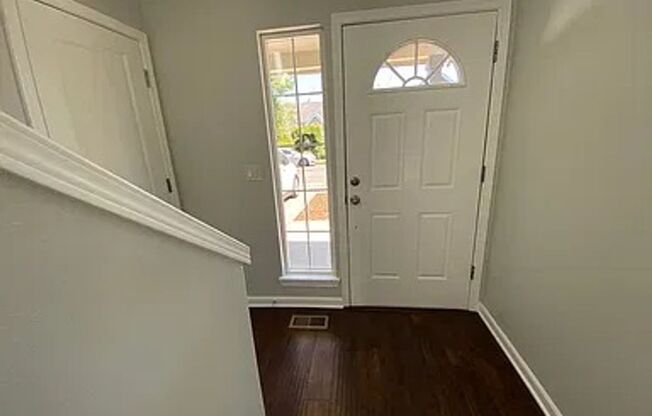 Charming Southeast Portland Home for Rent. 4 bedrooms and 2.5 baths!!!
