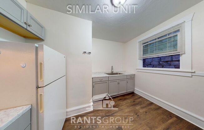 Studio, 1 bath, 412 sqft, $950, Unit 15