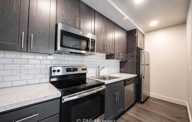Studio, 1 bath, 318 sqft, $849, Unit 102