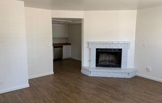 2 beds, 1 bath, 977 sqft, $1,400, Unit 3930