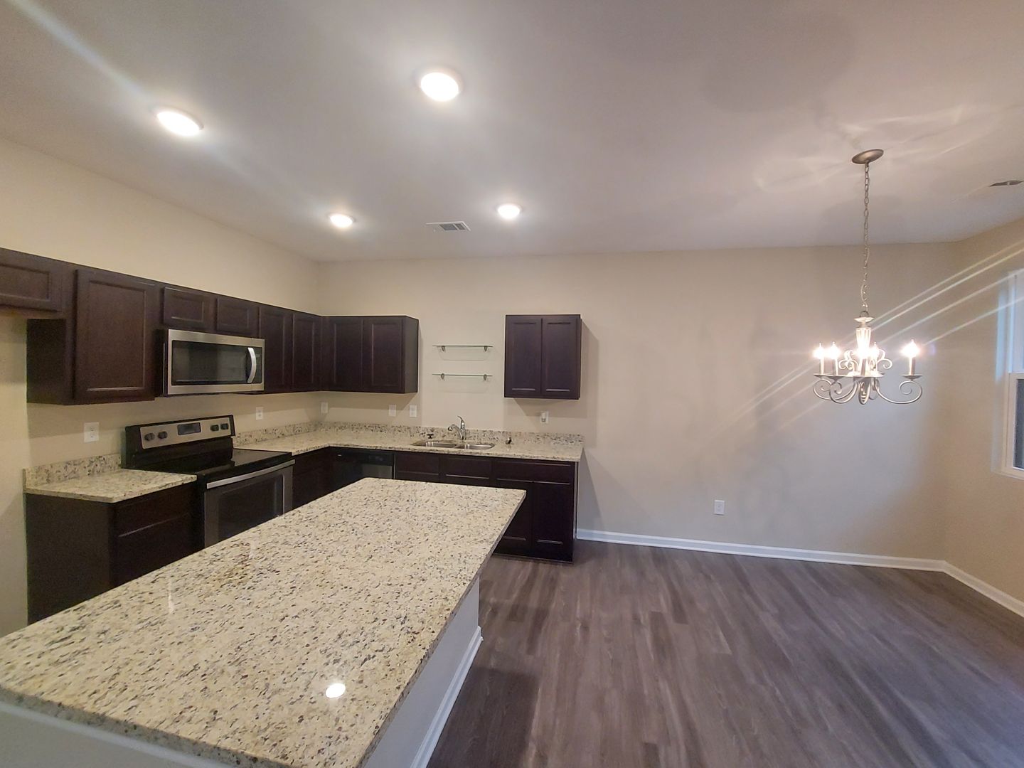 Newly Renovated Beautiful Townhome for Rent in Mableton
