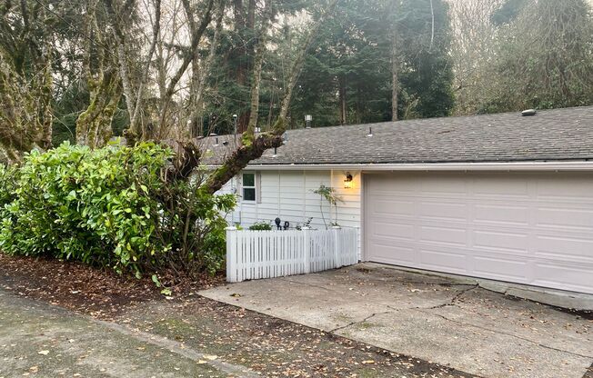 4 beds, 2.5 baths, $3,455