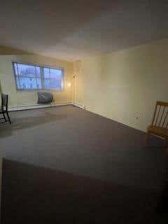 3 beds, 1 bath, 1,100 sqft, $3,200