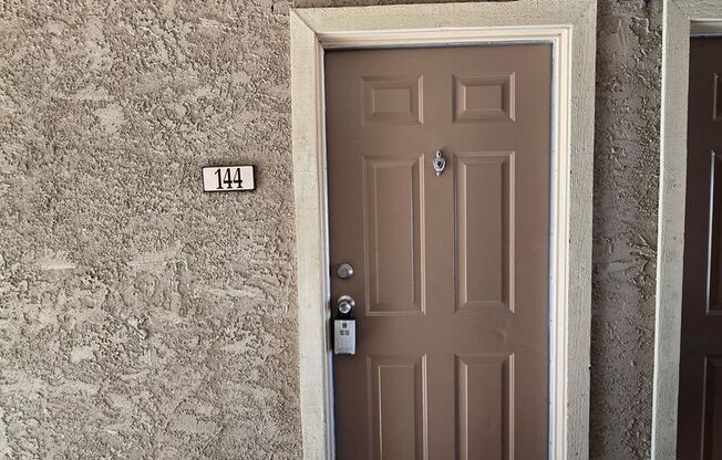 Lovely Southwest Condo!