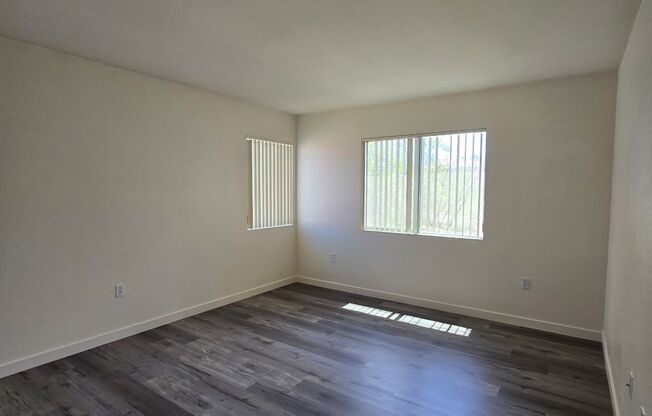 3 beds, 3 baths, $2,395