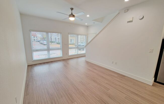 1 bed, 1 bath, 902 sqft, $2,629