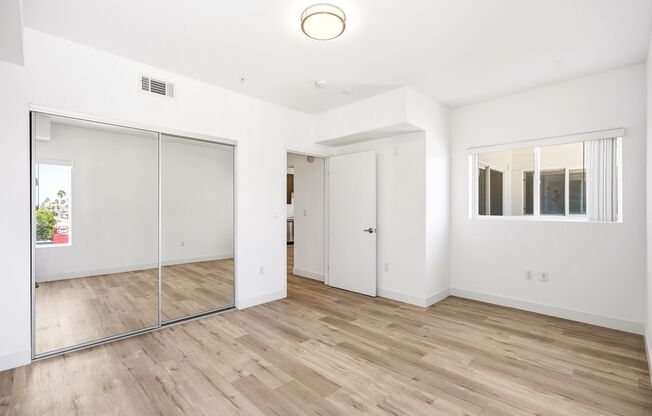 2 beds, 2 baths, 1,037 sqft, $2,950, Unit 401