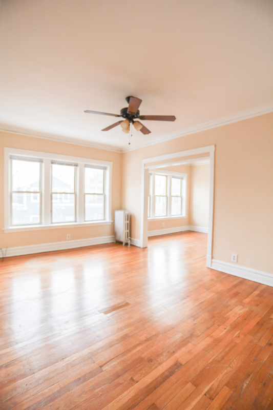 4449 N DAMEN