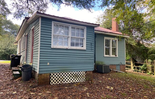 **AVAILABLE NOW**Historic Cusseta, GA 2 Bedroom / 1 Bathroom Home for Rent***