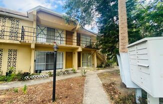 305 E. Dakin Ave - Unit 17