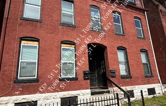 2317 INDIANA AVE
