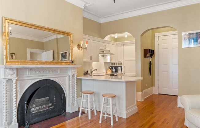1 bed, 1 bath, 577 sqft, $4,000, Unit 3L