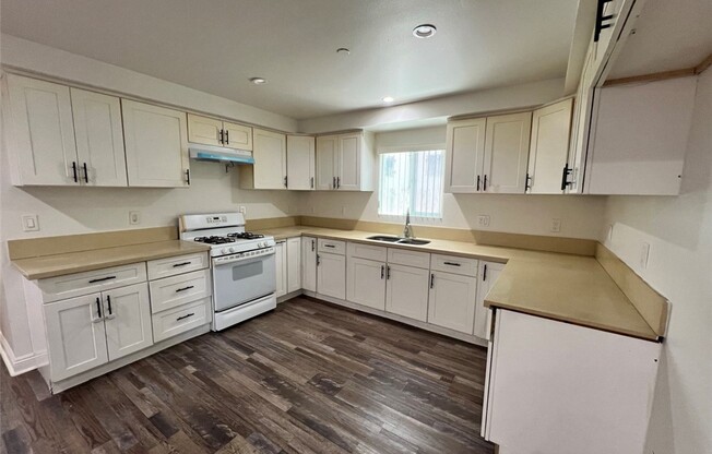 133 W 91 ST