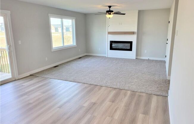 Brand New 4-BR Home- Perfect Norwalk Living!