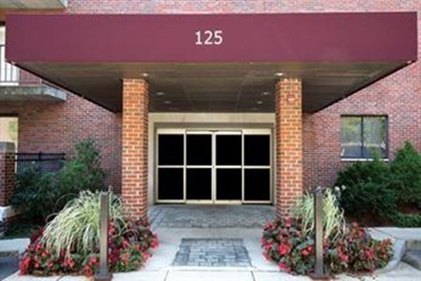 125 Pleasant St