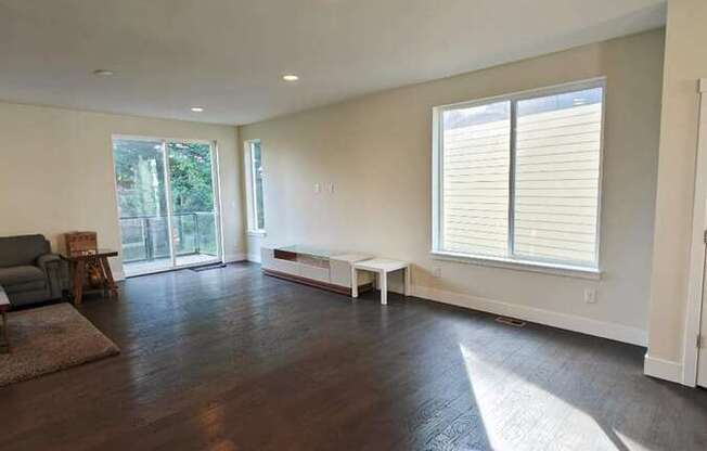 14660 36 AVE NE