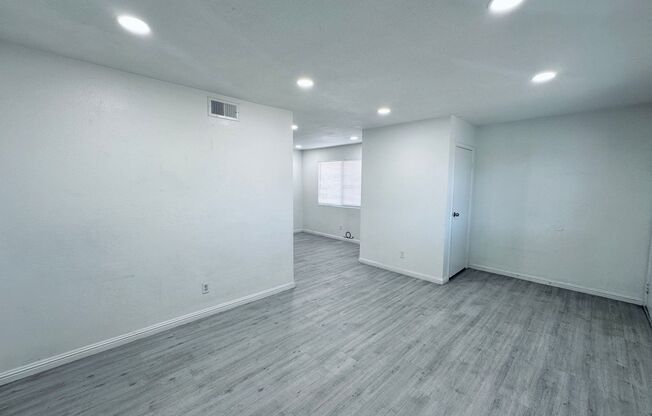 4225 Stewart Ave