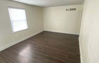 3 beds, 1 bath, $1,550