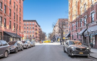 356 W 48 ST