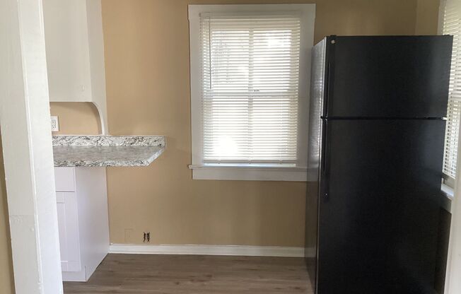 Breezeswept Apartments