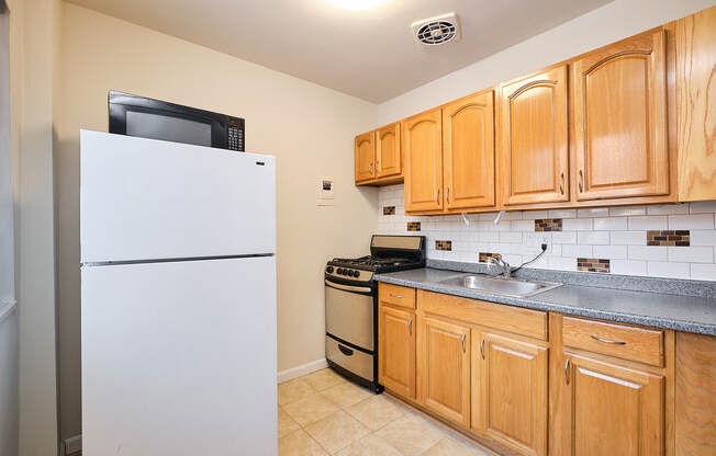 2710 Macomb St NW, Washington DC 203