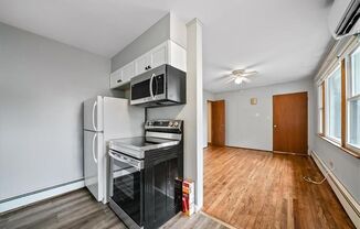 1 bed, 1 bath, 700 sqft, $1,550, Unit Unit B