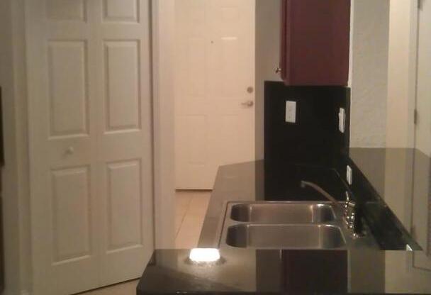 3 beds, 2 baths, 1,362 sqft, $1,800, Unit 2201