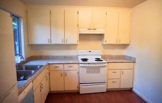 3 beds, 1 bath, $2,650