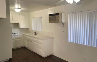 1 bed, 1 bath, $1,950, Unit 14