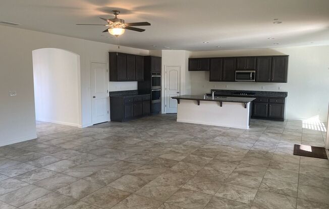 3 beds, 2 baths, $2,495