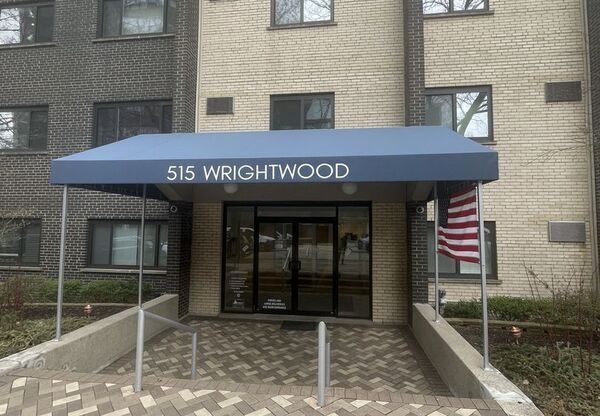 515 West Wrightwood Avenue