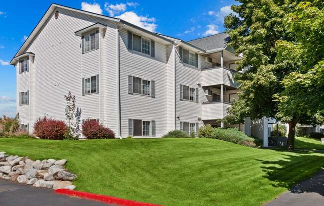 Farr Court Exterior Building Green Grass