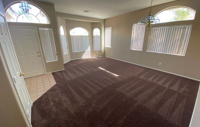 Beautiful 3 bed/2 bath home located in the South area of Las Vegas