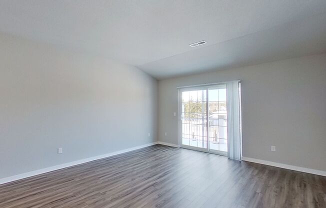 2 beds, 1 bath, $1,717, Unit 62