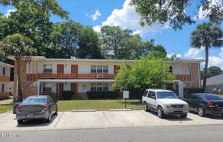 924 ARCO DR