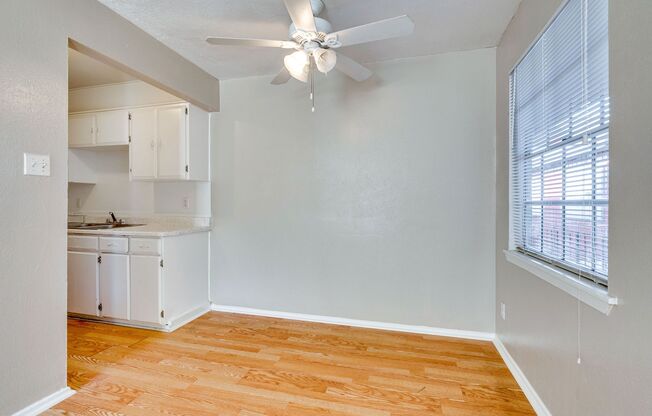 2 beds, 1 bath, 750 sqft, $1,100, Unit K706 - 307 - 107