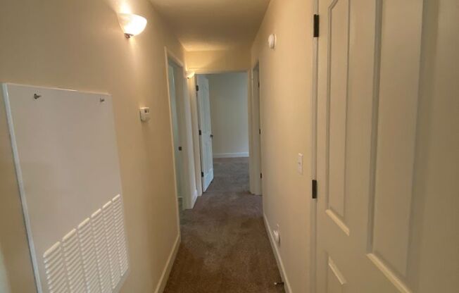 2 beds, 2 baths, 1,200 sqft, $1,550, Unit 6850 Spurwing #106