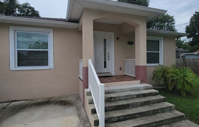 Beautiful Home near Busch Gardens!