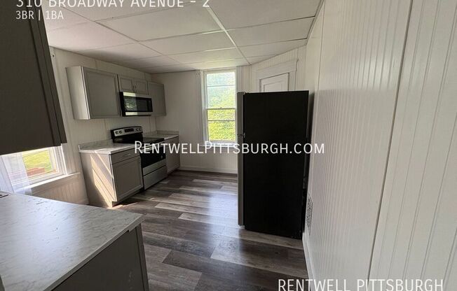 310 BROADWAY AVE