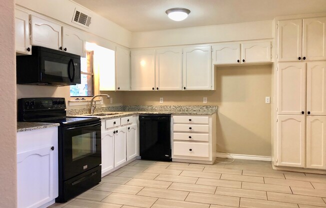 3 Bedroom / 2 Bath / 2 car garage