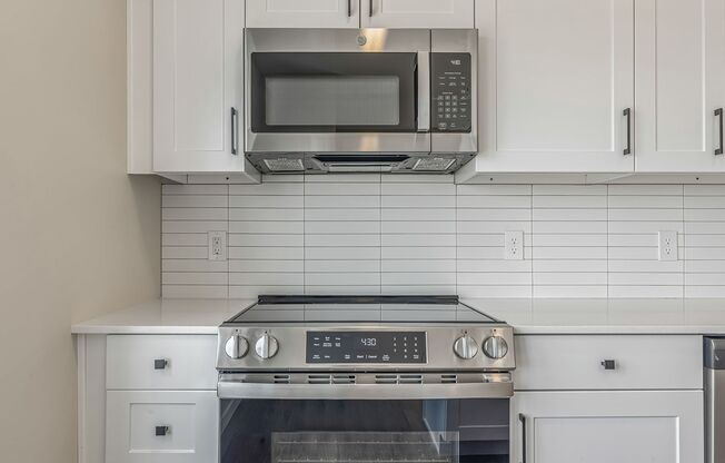 2 beds, 2 baths, 1,088 sqft, $1,825, Unit 1-301
