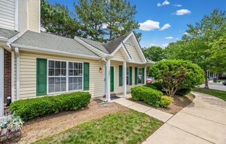 Rare 2-bed, 2-bath end unit Ranch townhome in Roxborough II of Steele Creek in Charlotte!