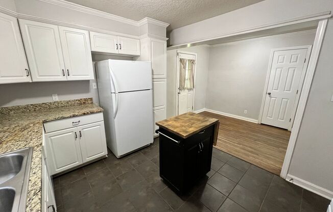 2 beds, 1 bath, $1,495